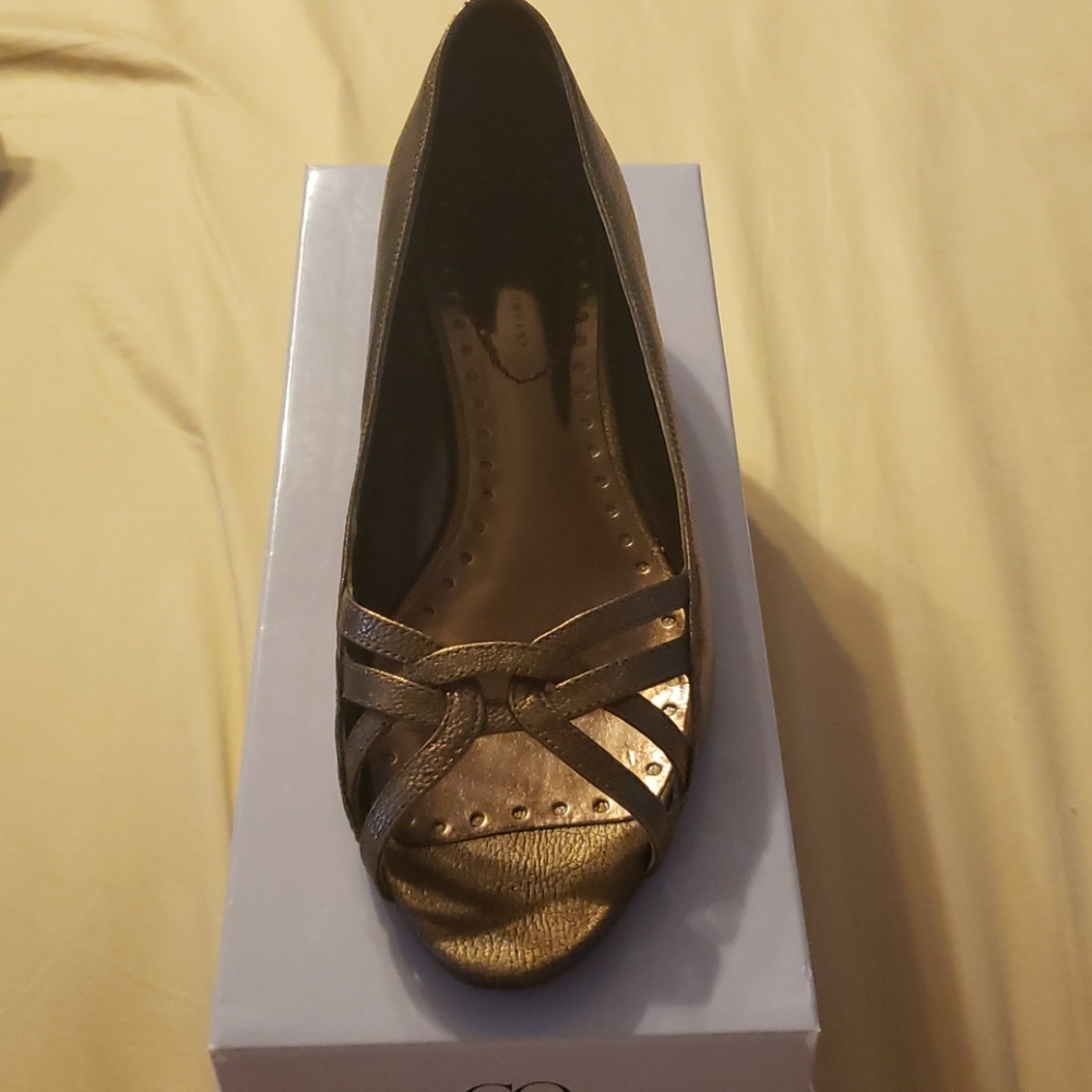 Nine & Co. Leather sandal kitten heel